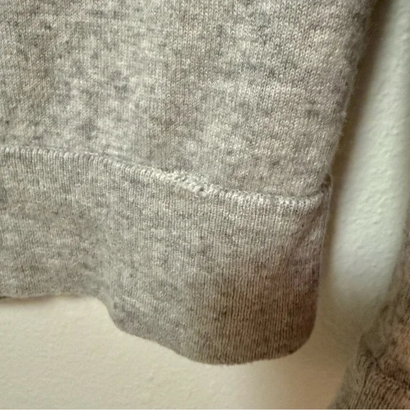 J Crew Men’s 100% Cashmere Full Zip Hoodie Sweater in Heather Gray (size S) - Picture 4 of 7